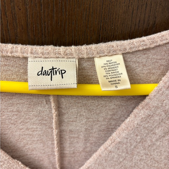 Daytrip V-Neck Sweater in Soft Beige - Picture 3 of 3